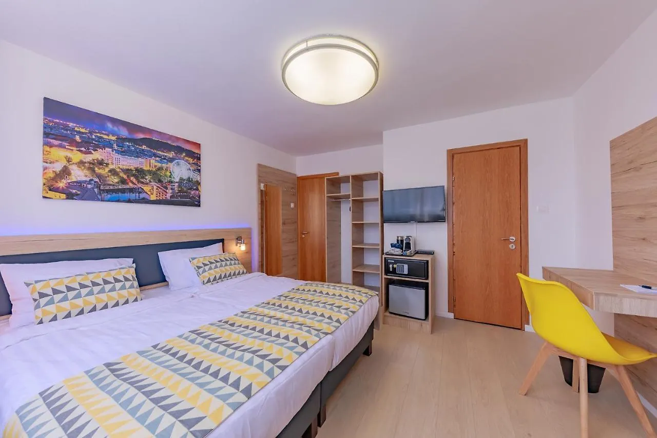 Hotel Christina Residence Budapest